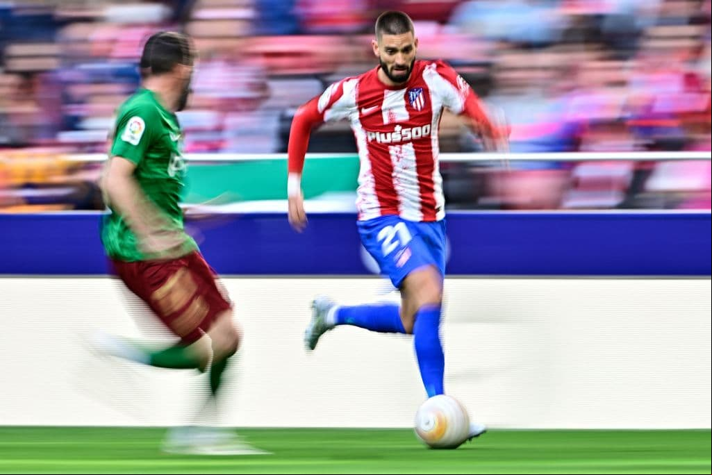 El Celta de Vigo, con Néstor Araújo, perdió en casa con Getafe, mientras que el Atlético de Madrid empató ante Granada. En los colchoneros fue baja el mexicano Héctor Herrera, mientras que en los de Vigo no jugó Orbelín Pineda.