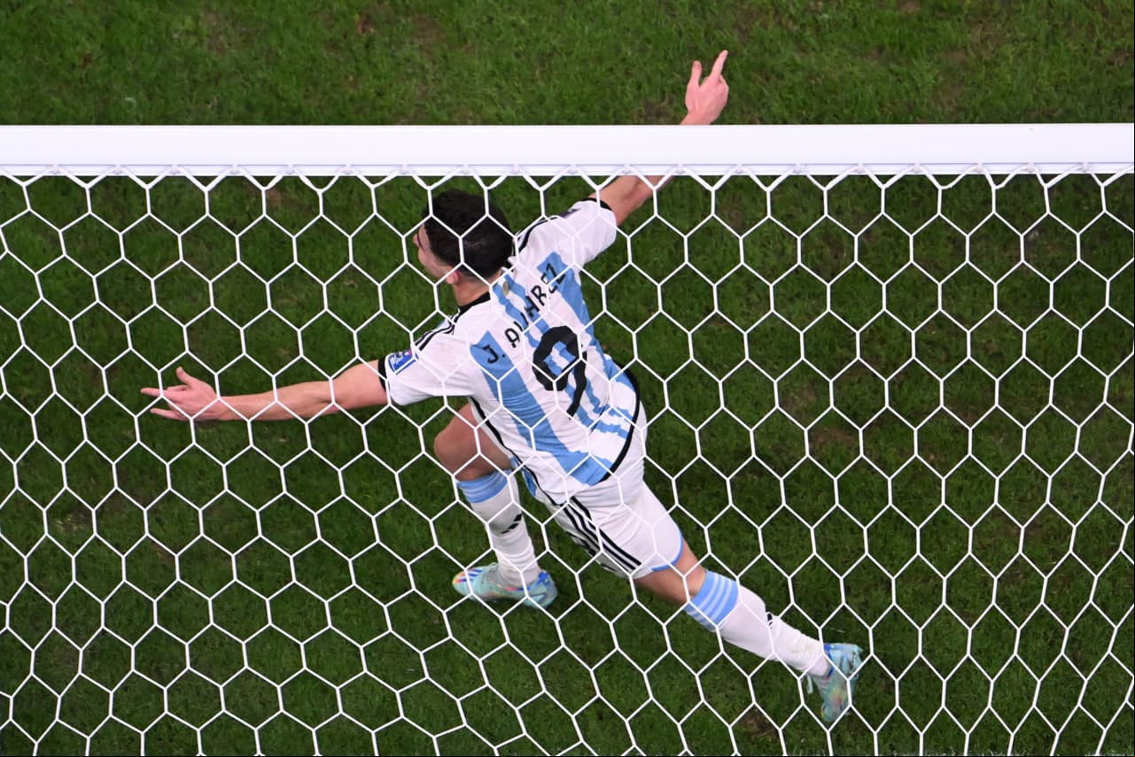 Julián Álvarez anotó dos tantos frente a Croacia y se consolidó como uno de los mejores futbolistas de Argentina dentro de la Copa del Mundo de Qatar 2022.