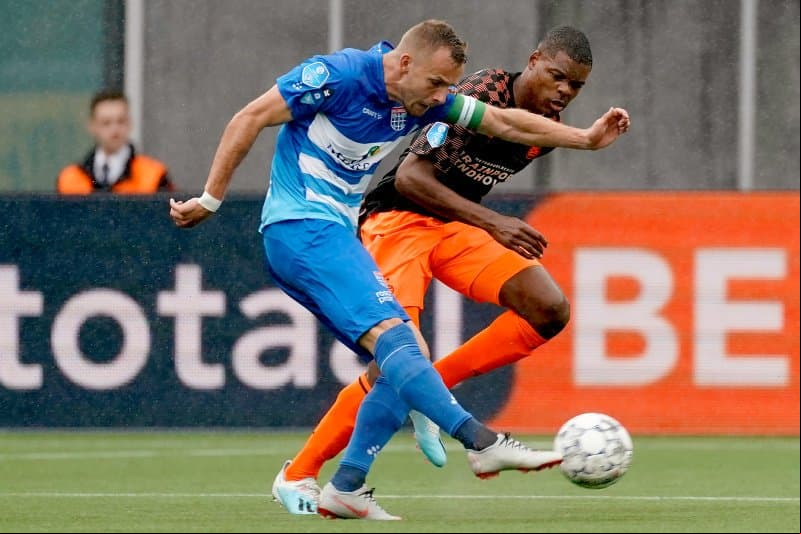 El jugador con el dorsal 8 por parte del PSV, Donyell, anotó en el minuto 68.