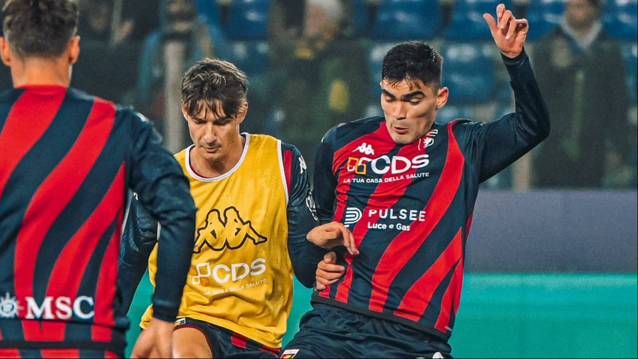 ¿Quién es el nuevo director técnico de Johan Vásquez en Italia?
