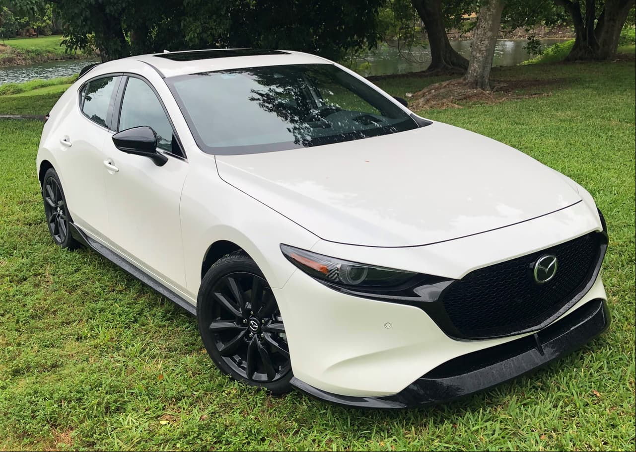 Para el 2021 Mazda presenta un total de 3 motores para elegir. El tradicional de 4 cilindros naturalmente aspirado de 2.5 litros, mientras que las novedades son el 2.0 y el 2.5 turbo.