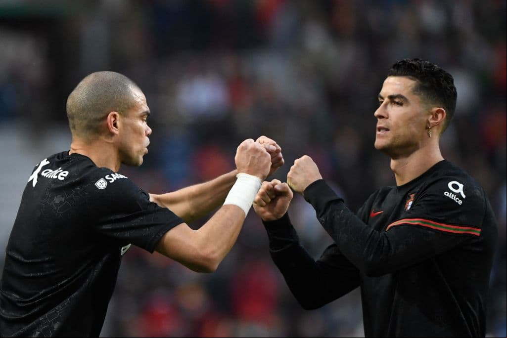 Pepe defiende a Cristiano Ronaldo y afirma que es la “bandera portuguesa"