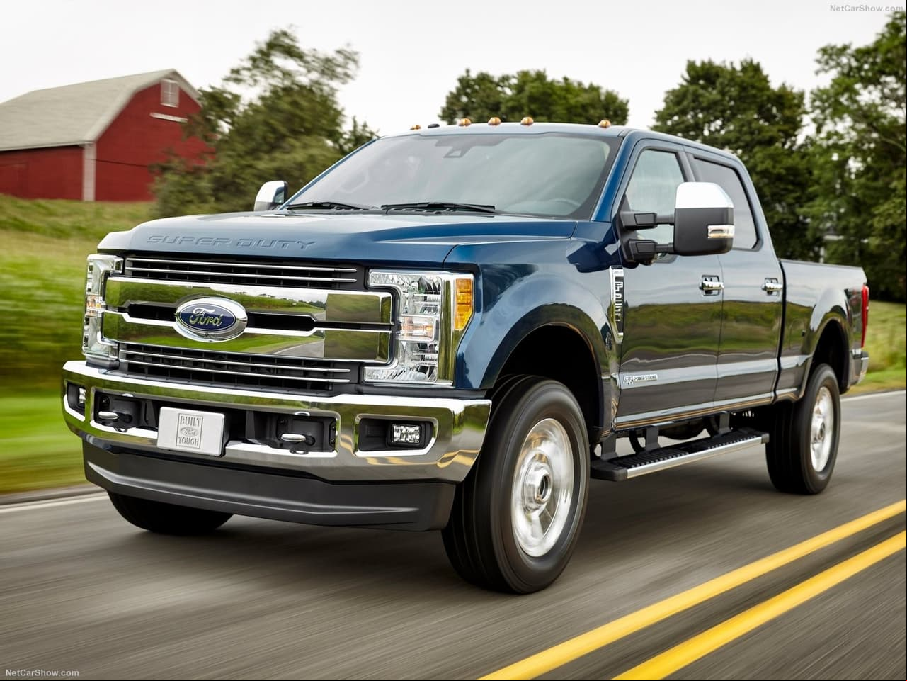 <h3 class="cms-H3-H3"><u><b>Ford F-250 Super Duty 2017</b></u></h3>
<br>
<br>
<b>Motor:</b> V8 de 6.2 litros 
<br>
<b>Potencia/Torque:</b> 385 hp/430 lb-pie
<br>
<b>Precio original en EEUU:</b> $34,000 - $84,000
<br>
<b>Valor actual en EEUU:</b> $20,000