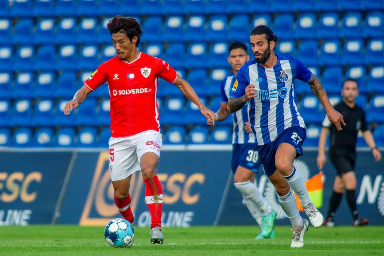 Porto golea a Santa Clara 3-0 con anotaciones de Sergio Oliveira (42') y doblete de Luis Fernando Díaz (46', 77'). El mexicano Jesús 'Tecatito' Corona fue convocado pero vio el partido desde la banca.