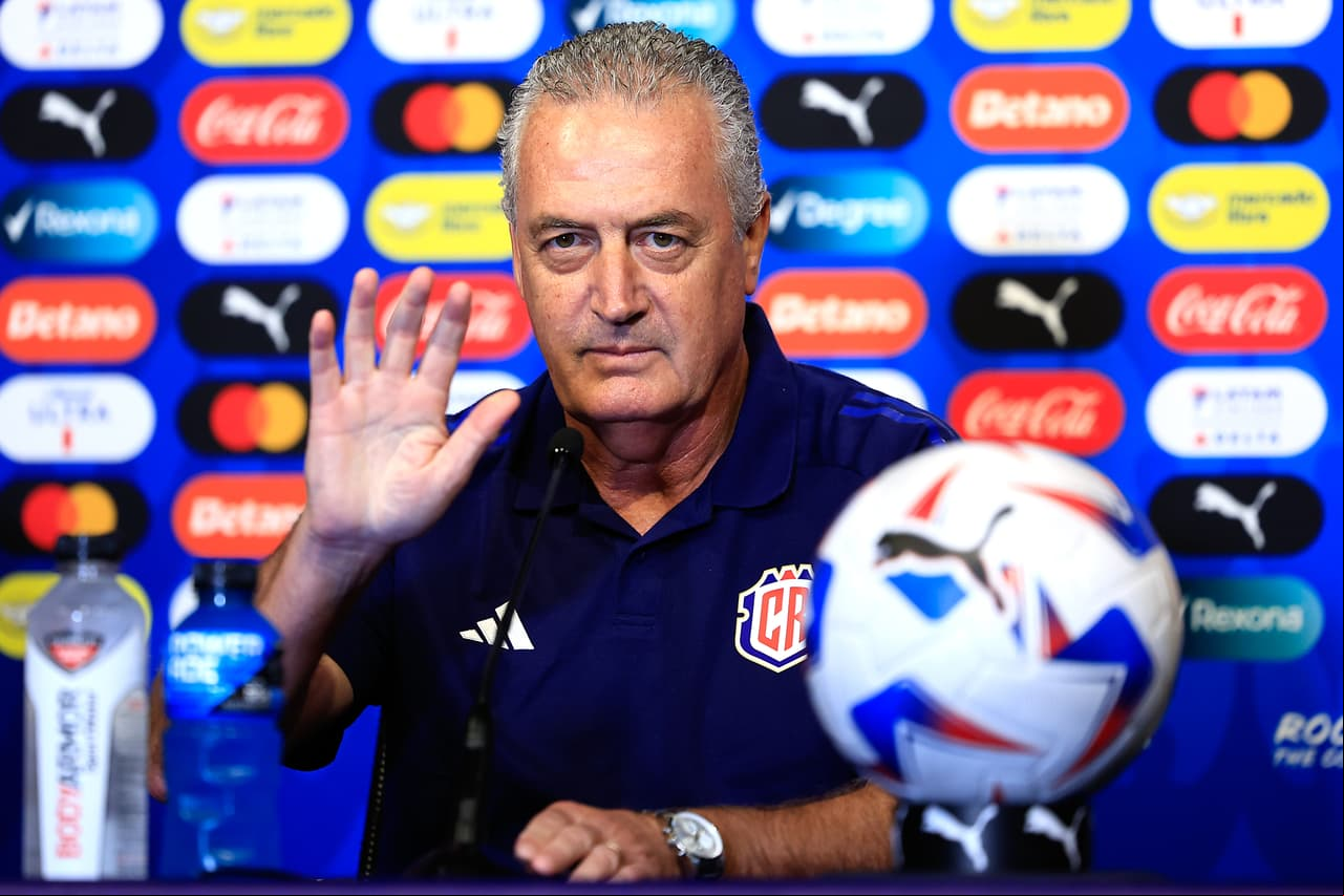 Paraguay le habría 'robado' el técnico a Costa Rica
