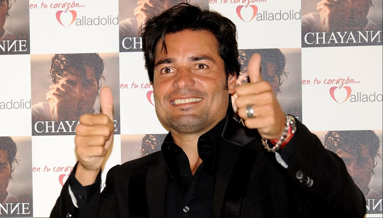 Chayanne es un vampiro y hasta existe una serie que lo prueba: avísale a tu tía