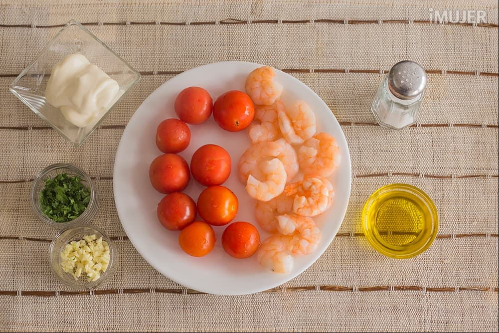 Exquisitas brochetas de camarones