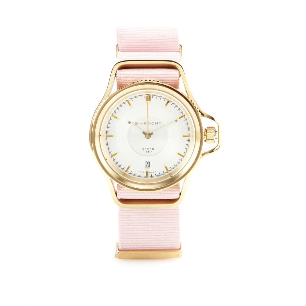 Elegantes joyas nude