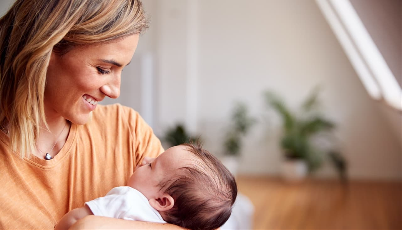 Ser mamá a los 30 tiene muchos beneficios (no sólo es la estabilidad económica)