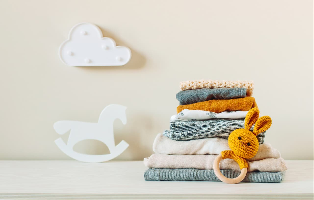Ropa que tu bebé usará en sus primeros 6 meses y puedes ir comprando desde antes