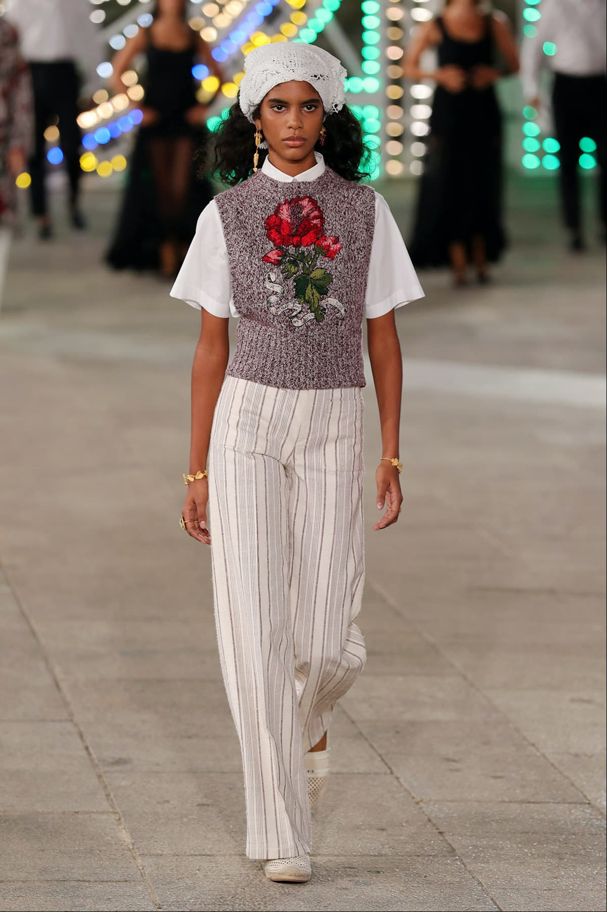 Las alpargatas son las nuevas reinas del verano: looks para presumir este calzado