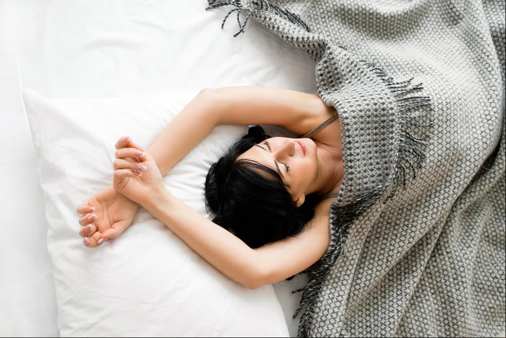 No es solo estrés: moverse mucho al dormir tiene más explicaciones