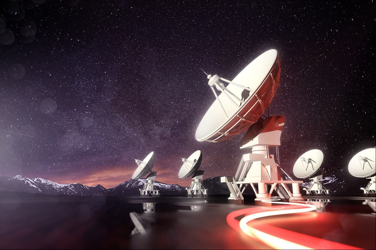 La señal extraterrestre que llega del espacio desde hace un año (no saben qué significa)